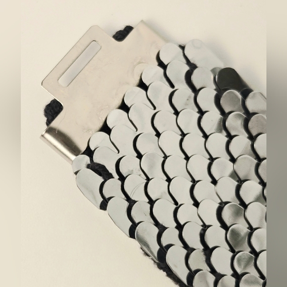 Vintage Silver Metal Mesh Belt w/ Flower Buckle 38” Waist Statement - Picture 7 of 11